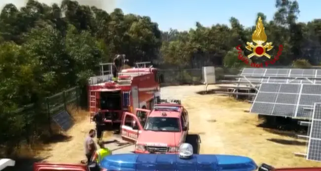 Oggi 22 incendi in Sardegna, 30 ettari in fumo a Macchiareddu