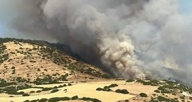 Incendi: altra giornata calda, 24 roghi scoppiati nell'Isola