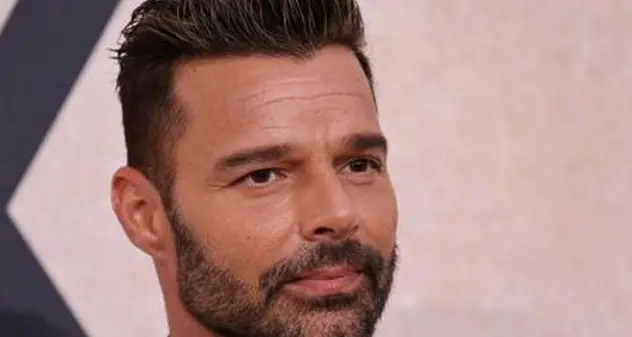 Ricky Martin nei guai: il nipote lo accusa di abusi