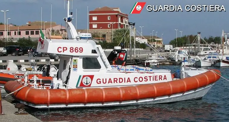 Anziano muore durante escursione in canoa a Carloforte