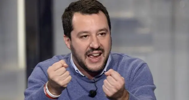 Salvini: “Stiamo già lavorando su sconto benzina e bollette”