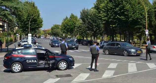 Investe pensionata a Cortoghiana: denunciato 44enne