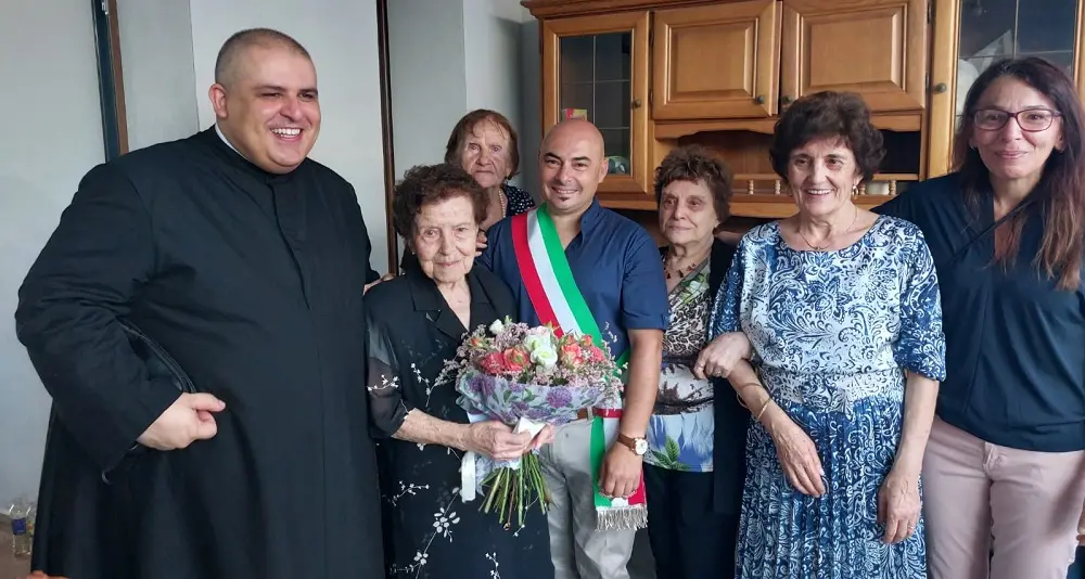 Florinas in festa per i 100 anni di nonna Rita
