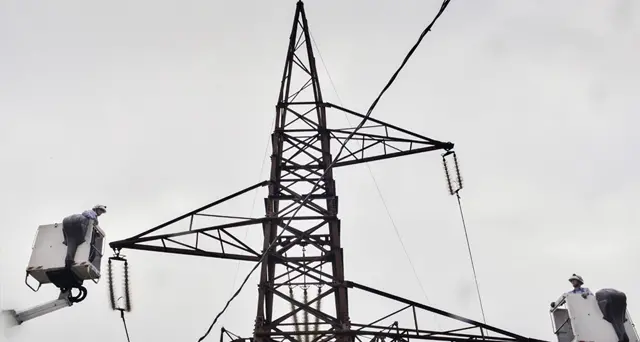 Enel, al via le ispezioni aeree delle linee elettriche della Sardegna. I vantaggi per gli utenti