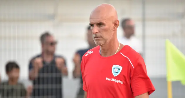 Olbia, domani l’esordio in campionato a Siena. Raineri: “Ci aspetta una gara dura”