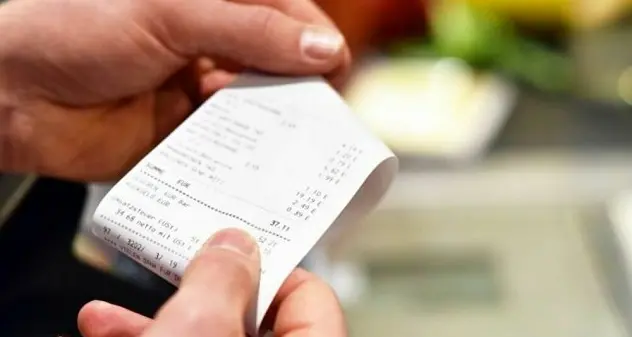 Vinti nel Sud Sardegna 100mila euro alla lotteria degli scontrini: lacrime di gioia per la fortunata