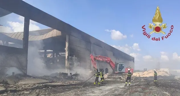 Incendio Truncu Reale. Vigili del Fuoco saranno operativi per la terza notte consecutiva
