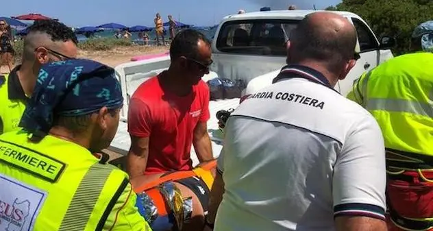 Loiri Porto San Paolo. Colpito da elica di un gommone, bagnante ferito