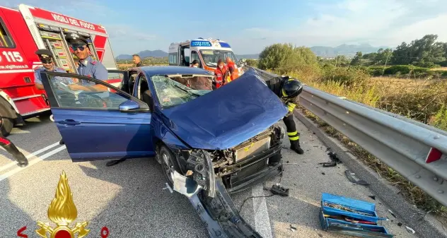 Olbia. Auto contro pullman, incidente stradale in direzione San Teodoro