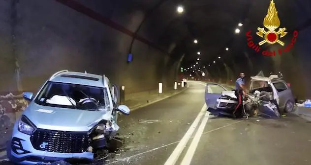 Jerzu. Scontro frontale sulla Statale 125, grave una 70enne