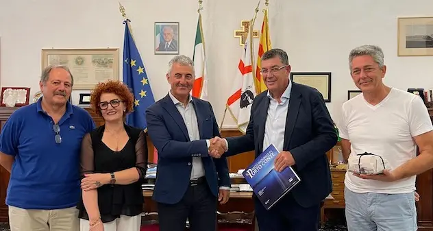 Alghero rinsalda i rapporti con la Comunità Valenciana