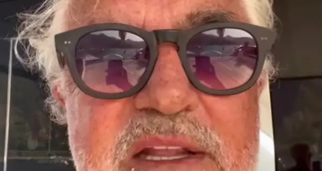 \"Sfigati felici, sono delle m....\", l'ira di Briatore dopo la tromba d'aria sul Twiga