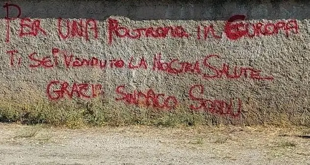 Nuoro. Scritte intimidatorie contro il sindaco Soddu