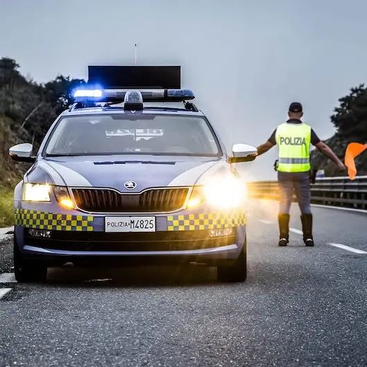 Ferita una donna dopo incidente alle porte di Sassari: rintracciato e denunciato fuggitivo