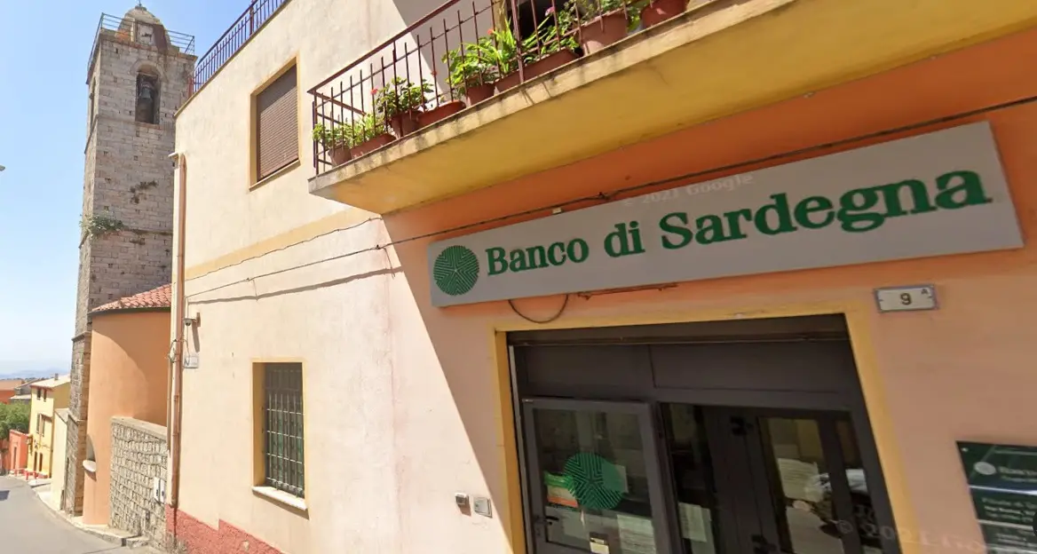 Rapina in banca a Orune: tre banditi in fuga col bottino