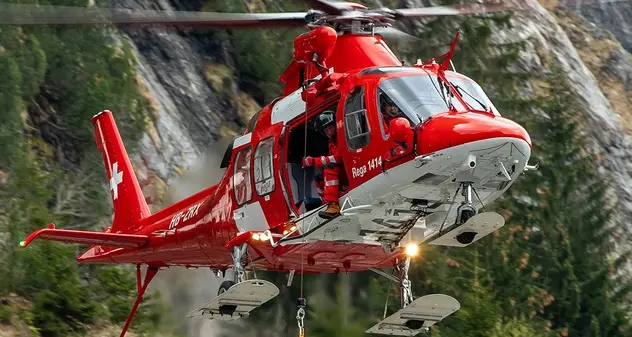 Precipita durante escursione in montagna: 14enne italiano muore in Svizzera