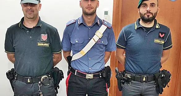 Sant’Elia, blitz di Carabinieri e Guardia di Finanza nel market dello spaccio. Ecco chi sono gli arrestati