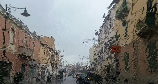 Meteo. Italia divisa in due: forti temporali al Centro-Nord, caldo al Sud