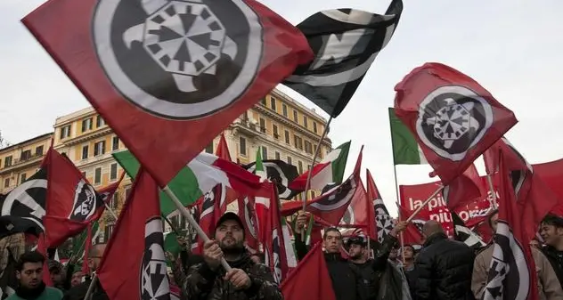 Le pagine di CasaPound e Forza Nuova oscurate sui social