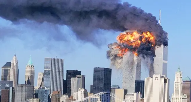 New York, 11 settembre: il mondo si ferma, 18 anni fa l'attentato alle Torri Gemelle. VIDEO