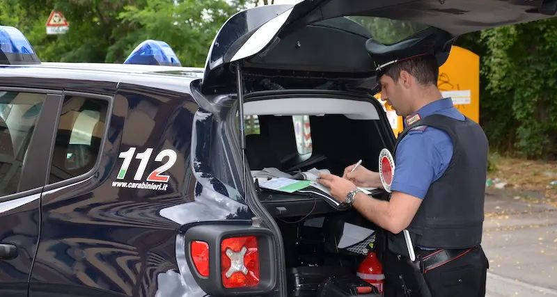 Capoterra. Non si ferma all’alt dei carabinieri: si dà alla fuga, ma viene rintracciato