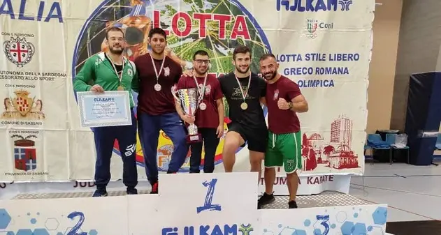 Sassari, Campionati Regionali Lotta: terzo posto per i ragazzi della Gigliotti Nuoro