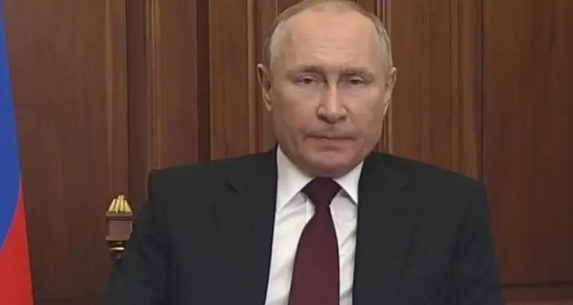 Putin: “Pace solo se Kiev accetta le annessioni alla Russia”