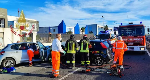 San Sperate. Incidente sulla strada complanare adiacente alle 131, due feriti