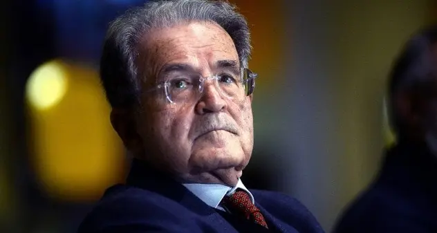 Pd, Prodi: \"Sciogliere partito sarebbe un suicidio, serve cambiamento radicale\"