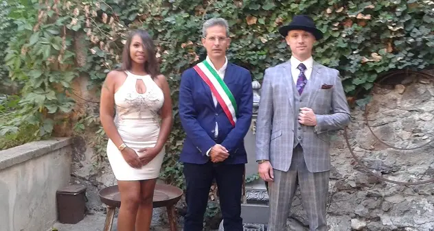 Charles e Dennel: “Coroniamo il nostro sogno d’amore a Padria”