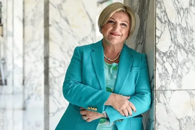 CALDERONE Ministro 360x240