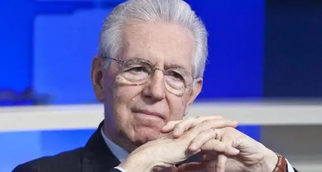 Governo Meloni. Monti: \"Votare la fiducia? Devo riflettere\"