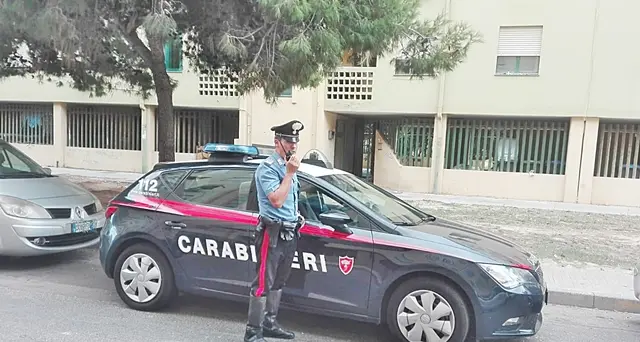 Minaccia la sua ex e le danneggia l’auto, arrestato dai Carabinieri