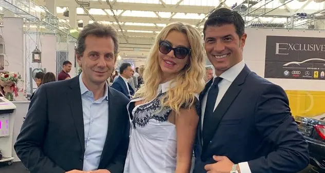 Valeria Marini madrina della Fiera Promo Autunno di Sassari | FOTO E VIDEO