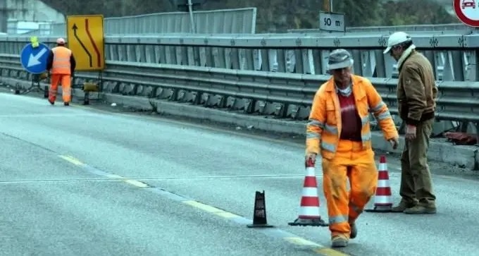 Strada statale 127 chiusa per frana tra Osilo e Scala di Giocca