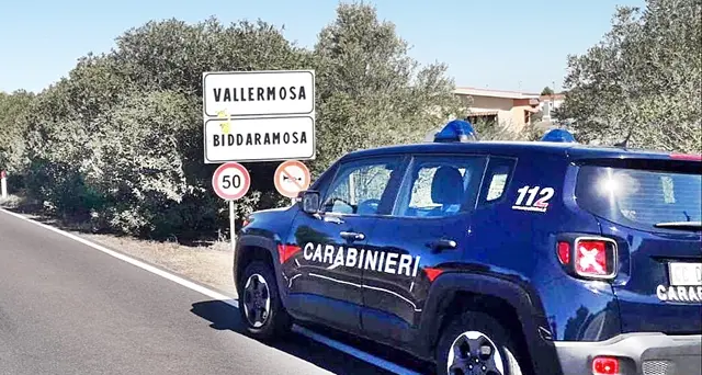 La festa di compleanno? Finisce con le botte e due denunce: al campo comunale intervengono i Carabinieri