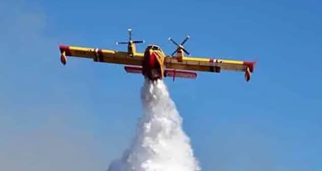 Canadair si schianta sull'Etna con due piloti a bordo