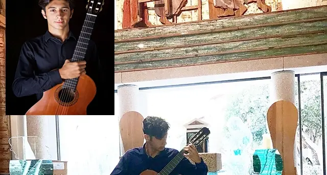 Davide Mascia, 17 anni di Esterzili: la sua chitarra è diventata il suo secondo ‘abito’. VIDEO