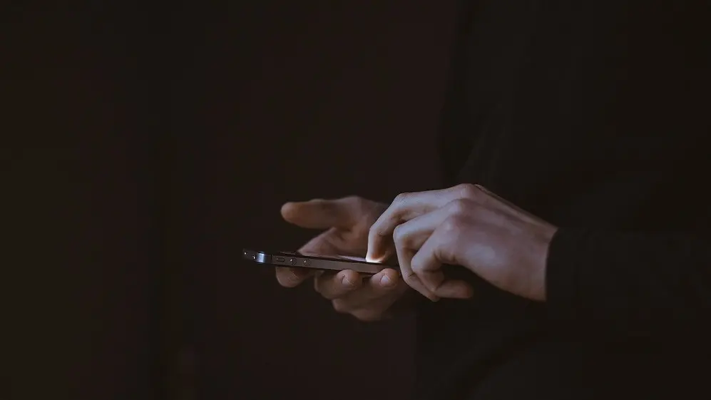 Diffusione illecita de L’Unione Sarda: perquisizioni e sequestri a Cagliari e in provincia