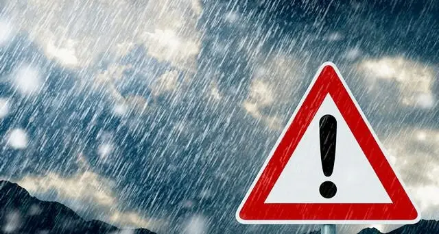 Meteo, da mercoledì ‘severo peggioramento’: in arrivo piogge e temporali