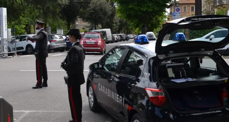 Monserrato. Carica bagno chimico sul furgone e lo porta via: 45enne nei guai