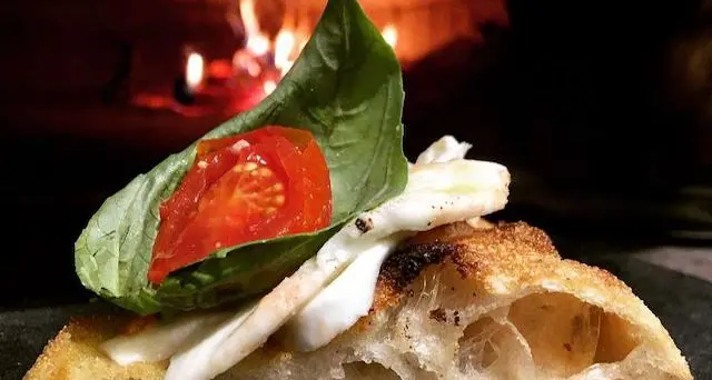 Pizza day: Alghero prima in Italia per le consegne a domicilio