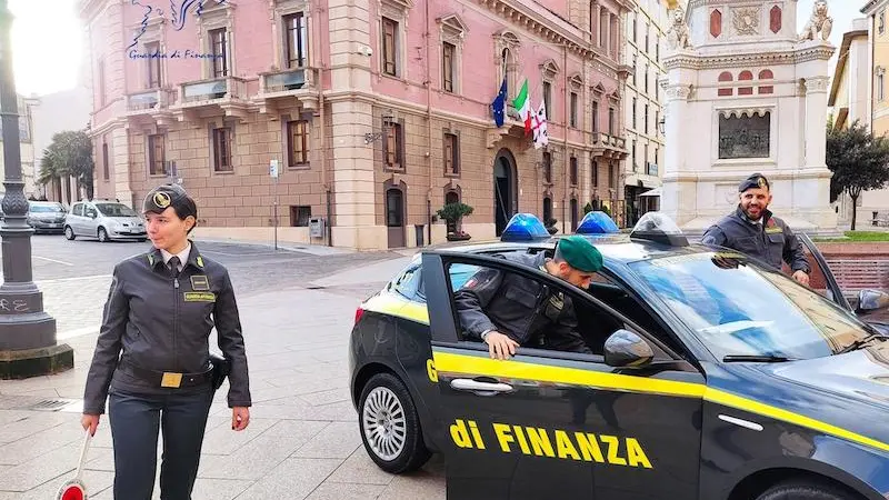 Controlli antidroga tra scuole e località turistiche nell'Oristanese: 6 denunce e 21 segnalati