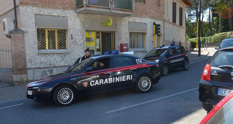 Cagliari. Minaccia di morte il padre e la sorella: arrestato un giovane