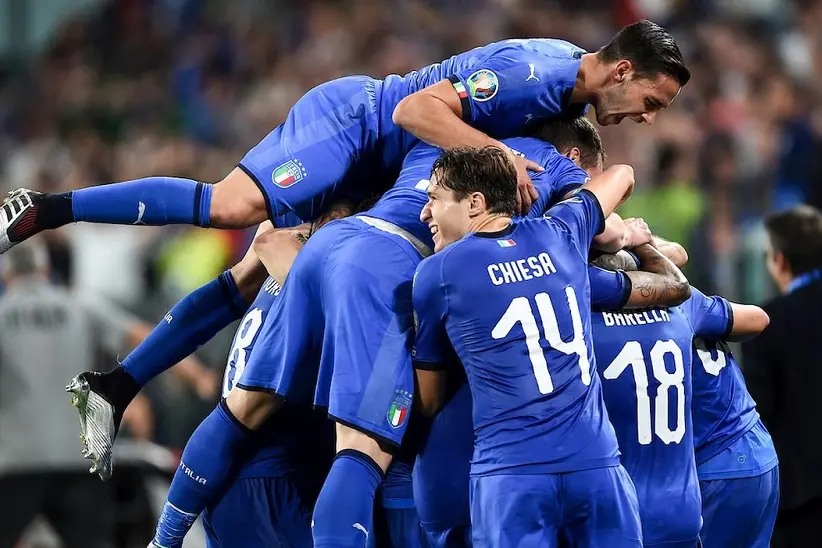 Marco Verratti of Italy celebrates with team mates after scoring the goal of 2-1 \\nTorino 11-06-2019 Juventus Stadium \\nEuropean Qualifiers Qualifying round \\nItaly - Bosnia \\nPhoto Image sport/Insidefoto