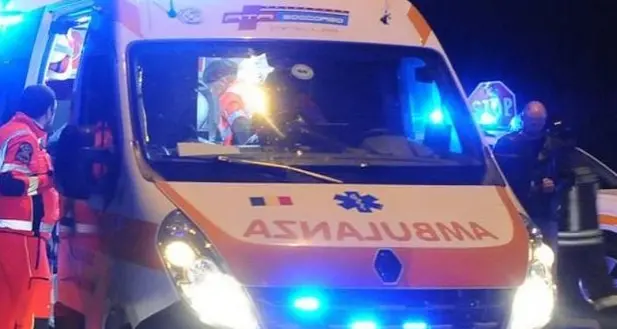 Auto con 5 giovani contro il guardrail nel Veneziano: 2 morti