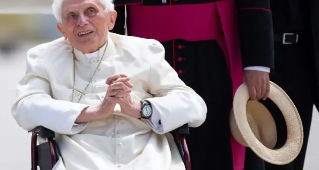 Benedetto XVI, San Pietro blindata per i funerali: attesi in 100mila