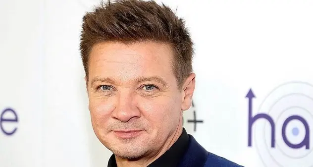 Jeremy Renner travolto dalla neve, la star di 'Avenger' grave ma stabile