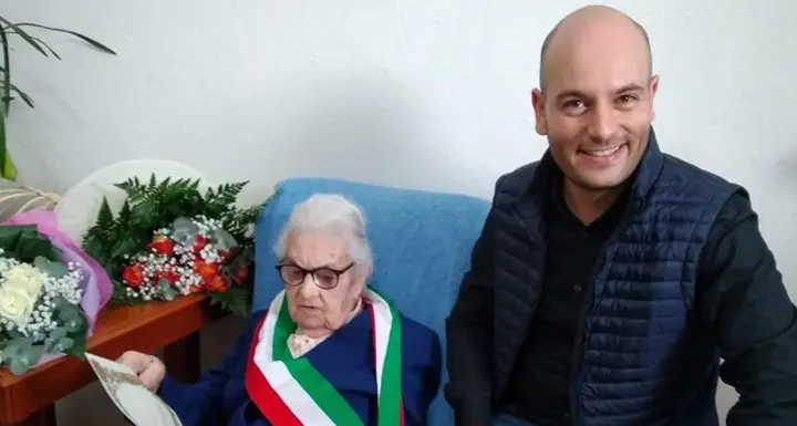 Ussaramanna festeggia i cento anni di zia Claudina Zedda