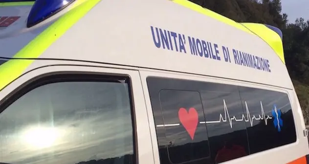 Scontro tra auto e camion a Capoterra: muore una 92enne